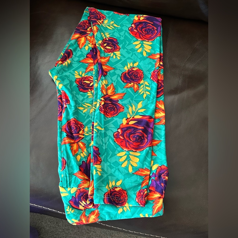 Lot of LulaRoe Leggings - Tall and Curvy (never worn)